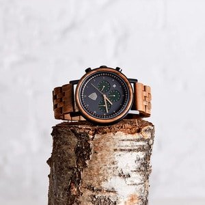 Madam perfume The Cedar wooden watch