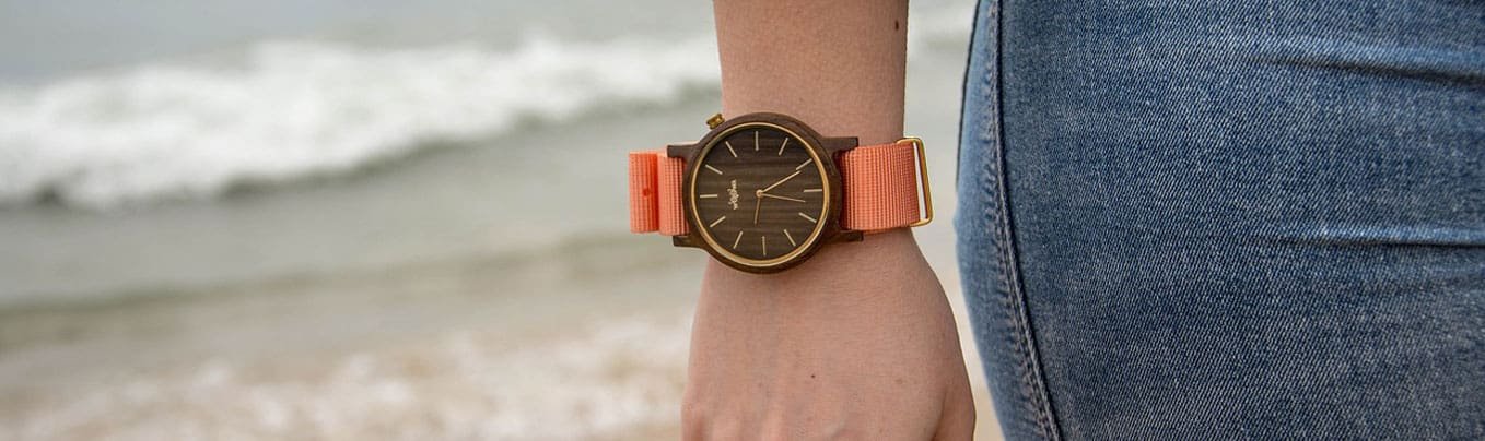 Wooden Watches For Men & Women stylish wooden watches